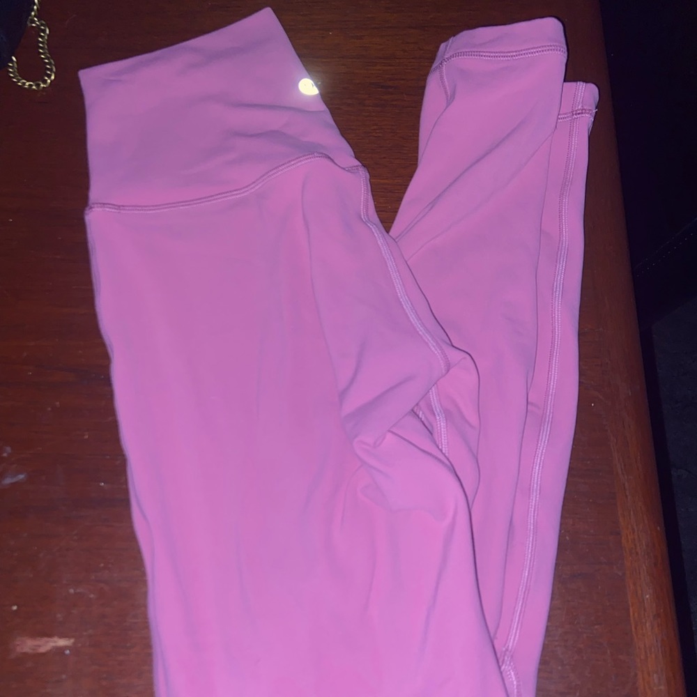 Pink aligns 28 length new with tags size 6 but fits like a 4